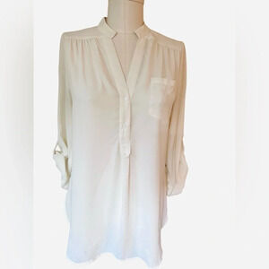 41 Hawthorn- Colibri Rolled sleeve split neck blouse in cream / white